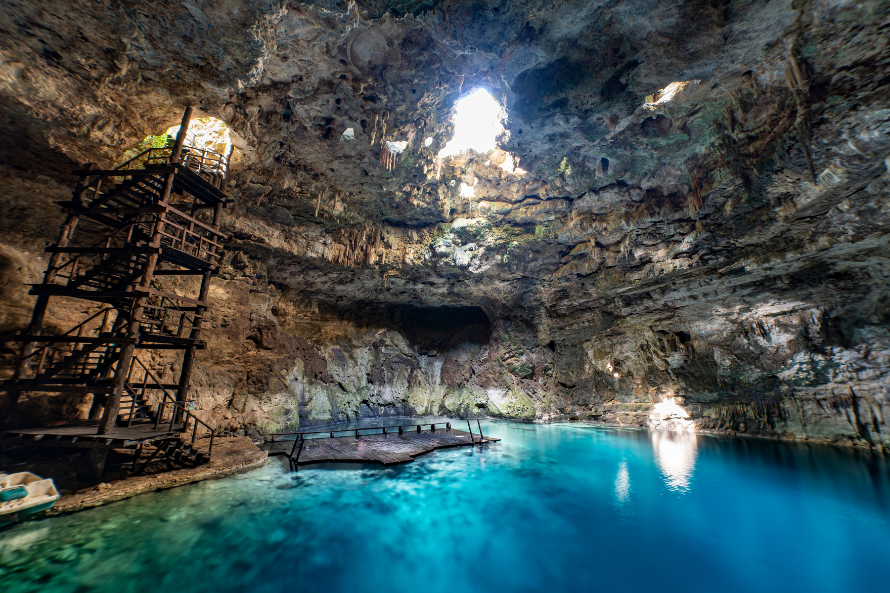 Mexican Cenote, Jukatan penisula. Cenote X'ux Ha